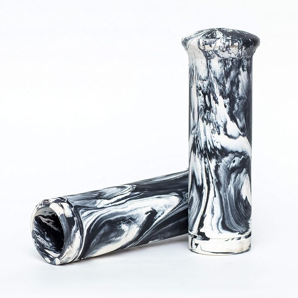 Marble grip black and white for Harley 1 inch nice motorcycle...