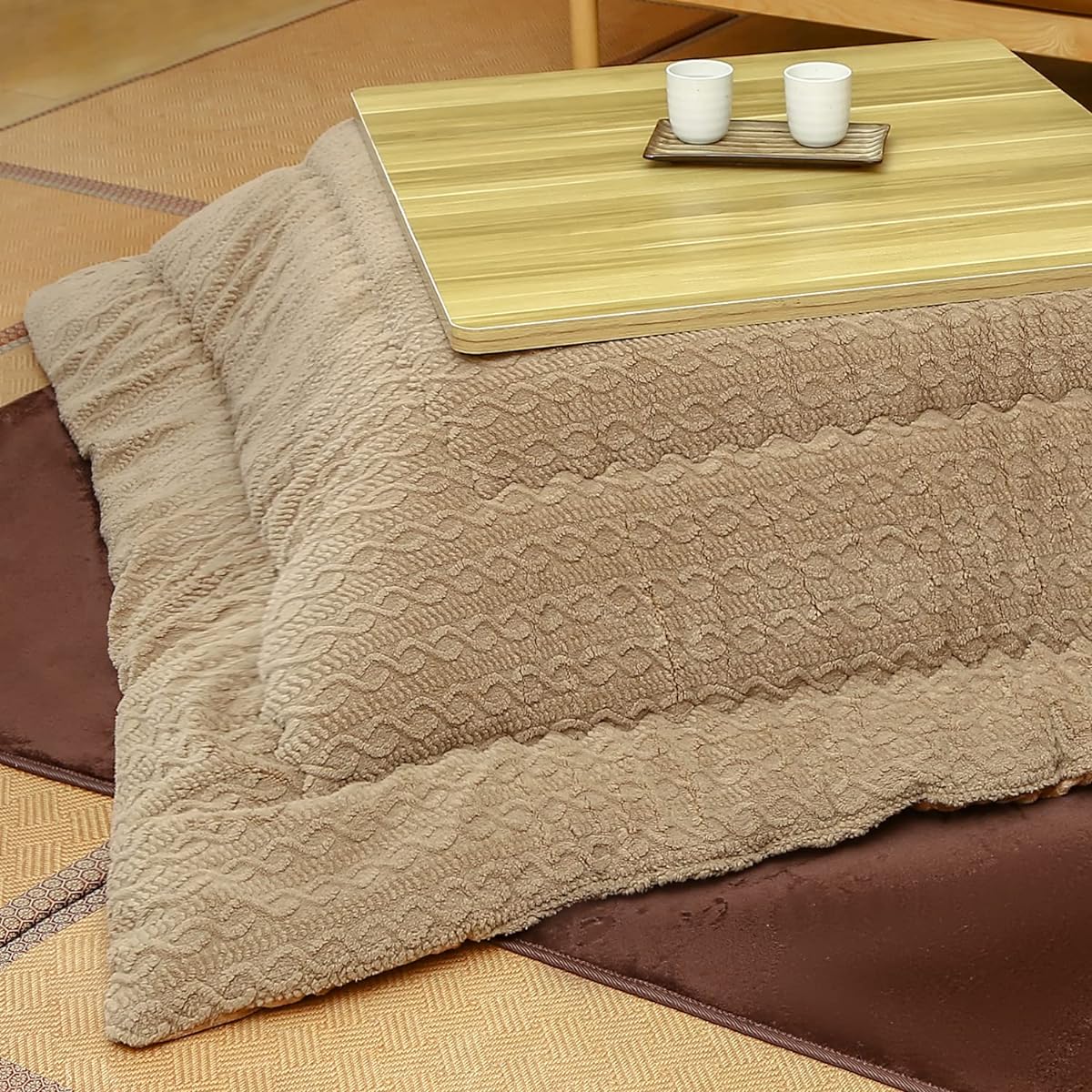 Peto-Raifu Kotatsu Futon, Kotatsu Thick Comforter, Single Comforter, Square, Reversible, Can Be Used on Both Sides, Smooth Fleece Jacquard, Plain, Made of Heat-generating Cotton, Heat Retention, Fully Washable, No Shedding, Beige, 185 x 185 cm