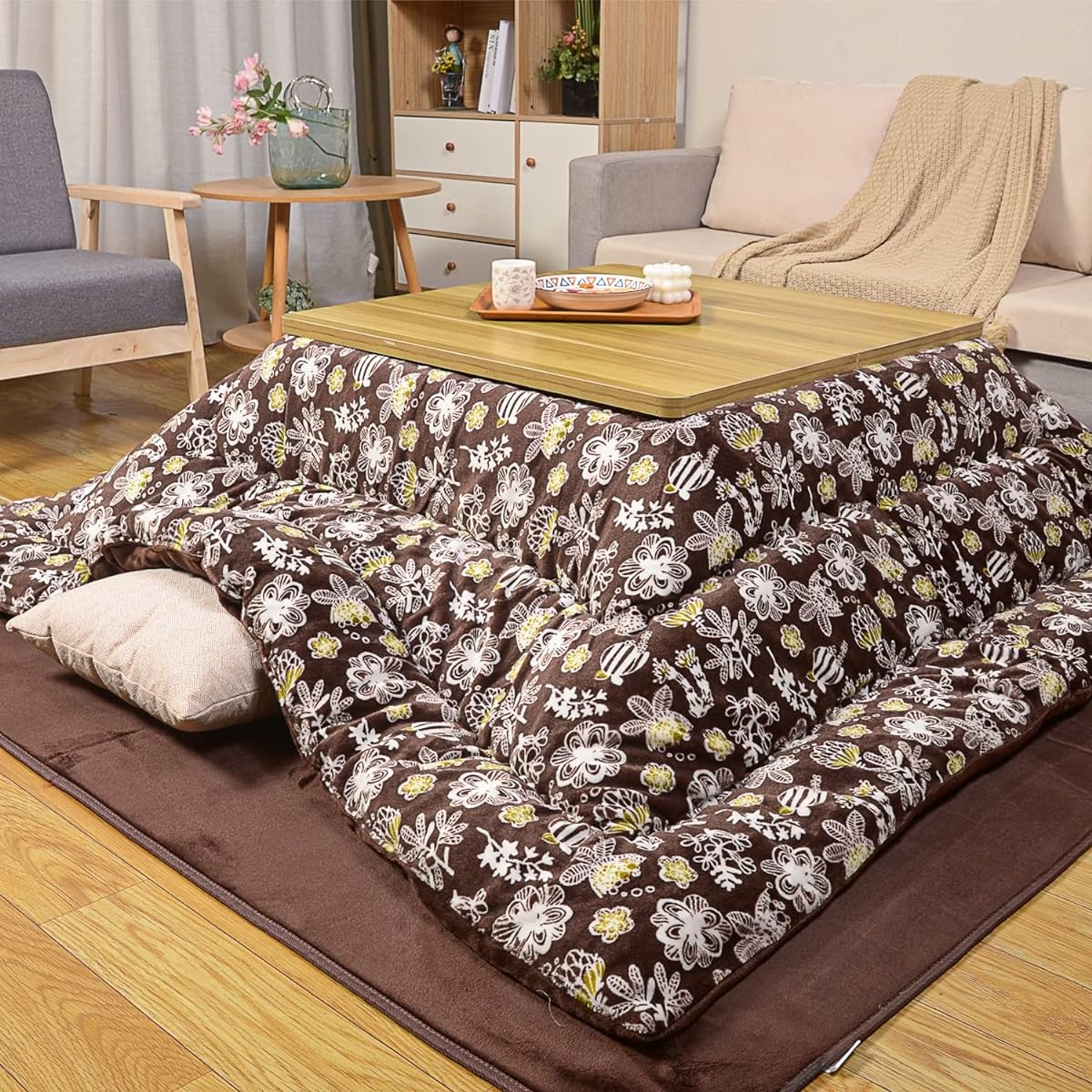 Peto-Raifu Kotatsu Futon, Thick Kotatsu Comforter, Single Comforter, Square, Reversible, Can Be Used on Both Sides, Smooth, Flannel Material, Uses Heat-generating Cotton, Heat Retention, Fully Washable, No Shedding, Plant Pattern Brown, 185 x 185 cm
