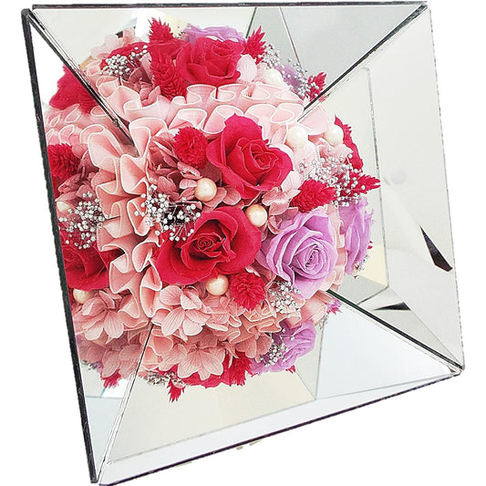 A mysterious arrangement that reflects the bouquet with a 4-sided mirror frame Preserved flower Lira Flowers that will not wither Wall hanging, vertical placement, horizontal placement Gifts Presents Various celebrations (Francpoise)