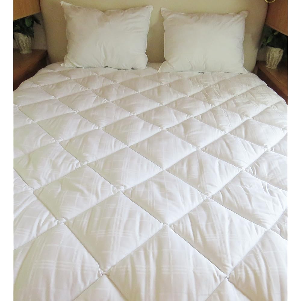 Quilt -style mattress pad (cover) for A camper, RV, travel trailer BUNK bed size: 30 x 75