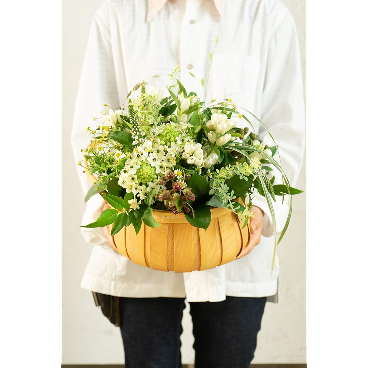 HitoHana Gentian Arrangement White M