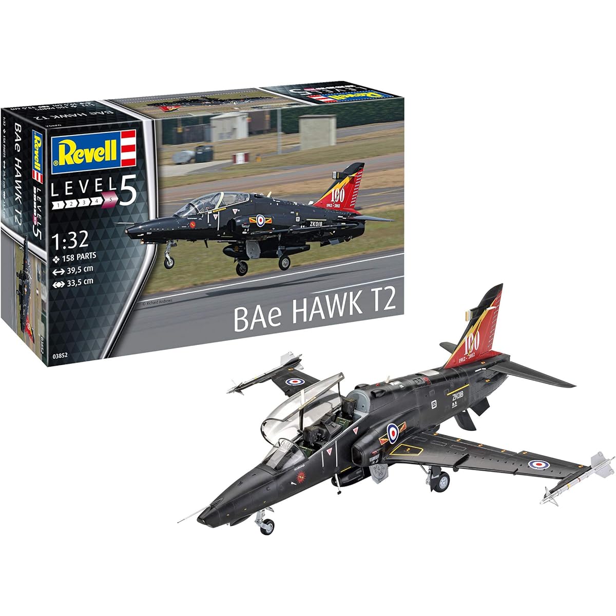 German Level 1/32 Royal Air Force BAe Hawk T2 Plastic Model 03852