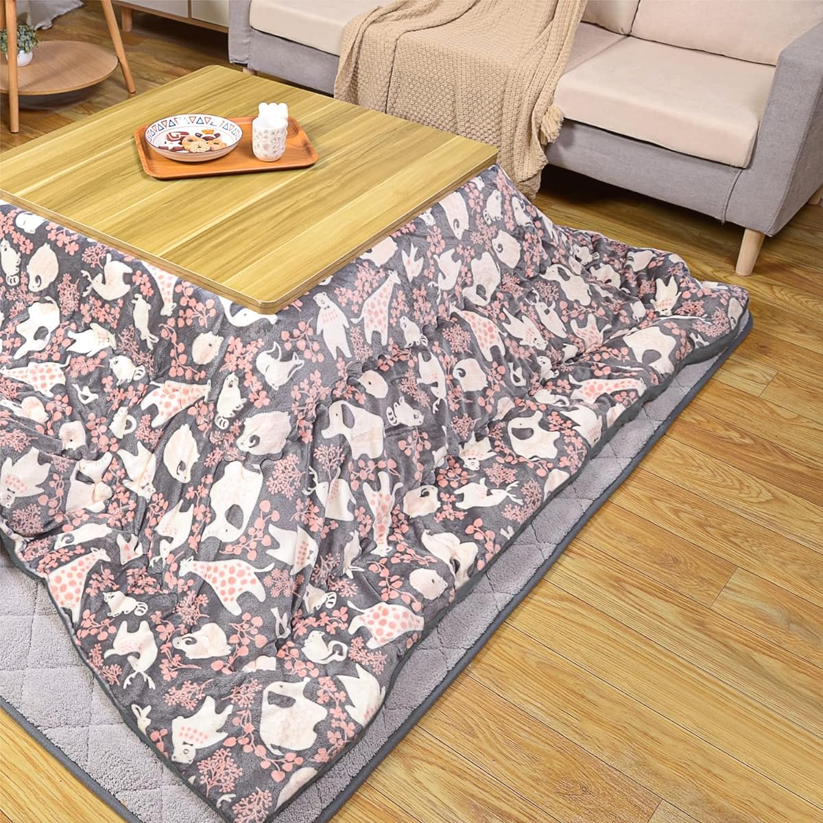 Peto-Raifu Kotatsu Futon, Kotatsu Thick Comforter, Single Comforter, Square, Reversible, Can Be Used on Both Sides, Smooth, Flannel Material, Uses Heat-generating Cotton, Heat Retention, Fully Washable, No Shedding, Animal Pattern Gray, 185 x 185 cm