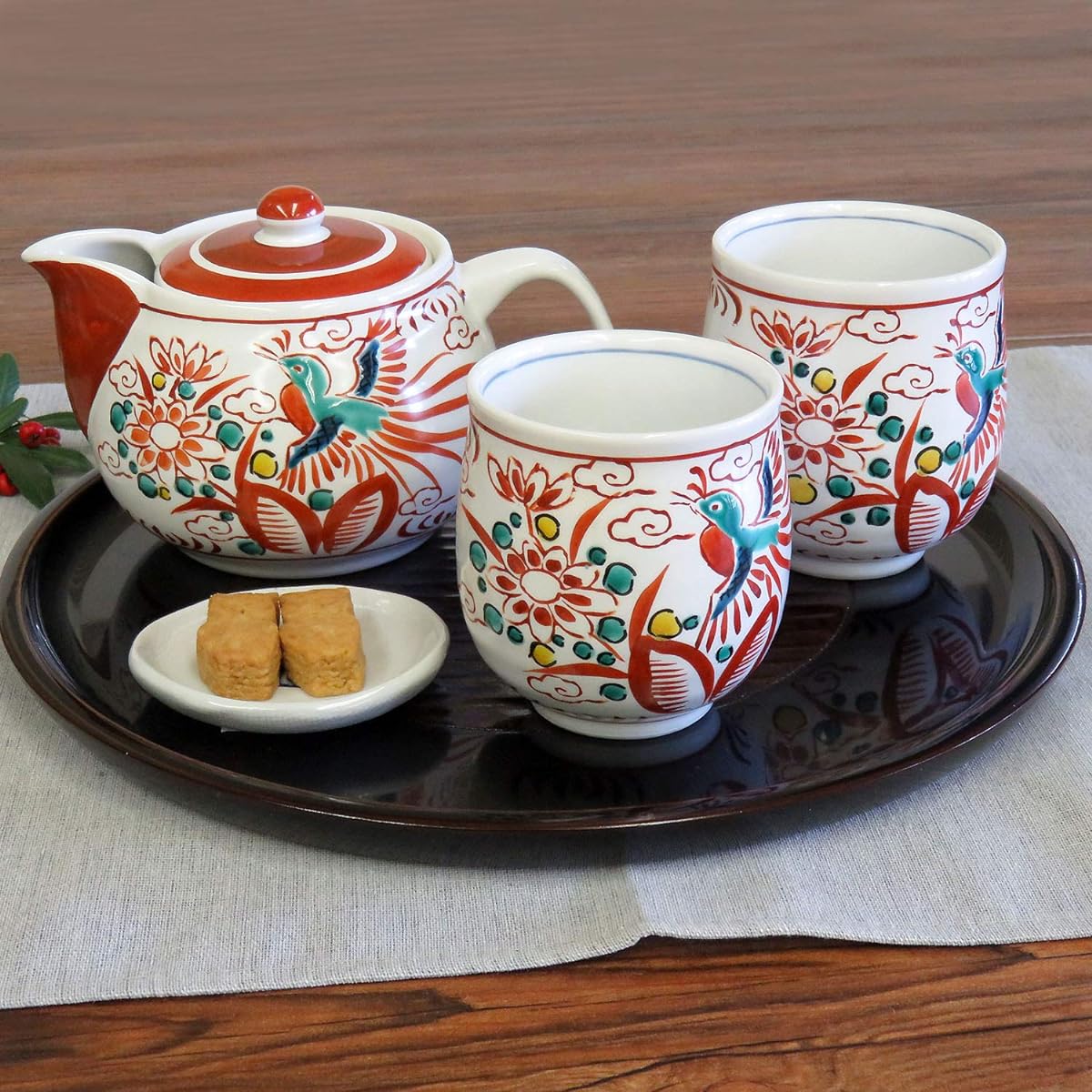 Pair teacup teapot set Kutani ware red gosu pottery brand Japanese tableware made in Japan