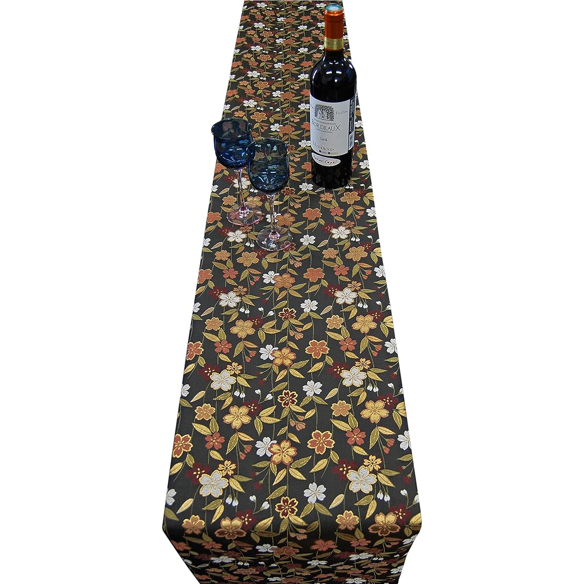 Japanese-style kimono table runner, gorgeous like an obi, creates a modern Japanese look for parties and events, table coordination for Christmas and New Years, obi-style, all-over pattern, boxed, wrapped, 180cm (Sakura)