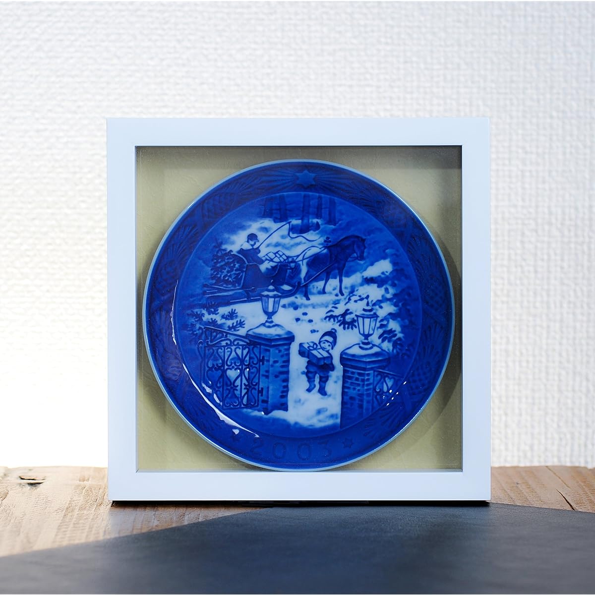 Royal Copenhagen ear plate dedicated frame white (wallpaper page) Frame only/UV cut acrylic board used W-BE