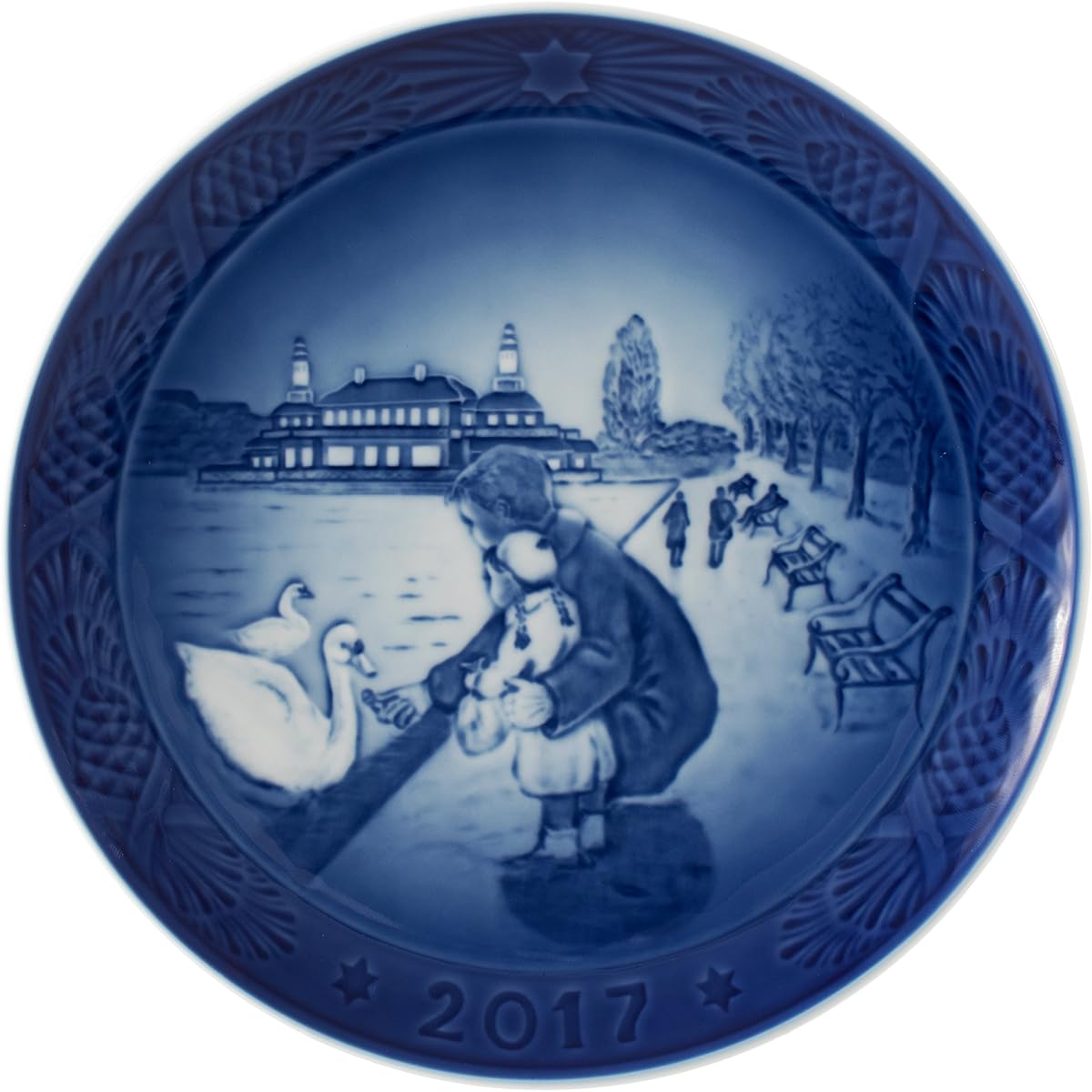Royal Copenhagen Year Plate Christmas Plate 2017 2017 Lakeside Walk 1901117 [Parallel Import] 1901117