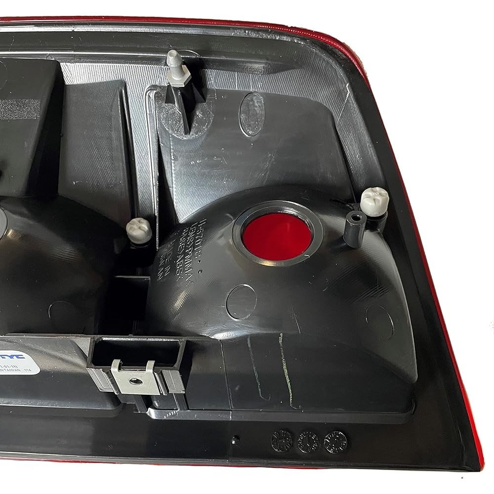 Reliable passenger side (RH) tail light lamp 2002-2006 DODGE RAM 1500 2500 3500 CH2801147 55077348AF -No bulb is included.